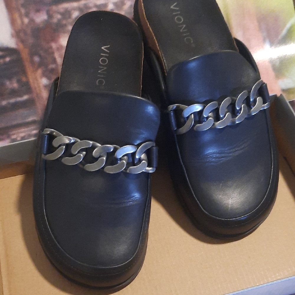 Vionic Black Slip-On Loafers with Black Chain - Picture 2 of 9